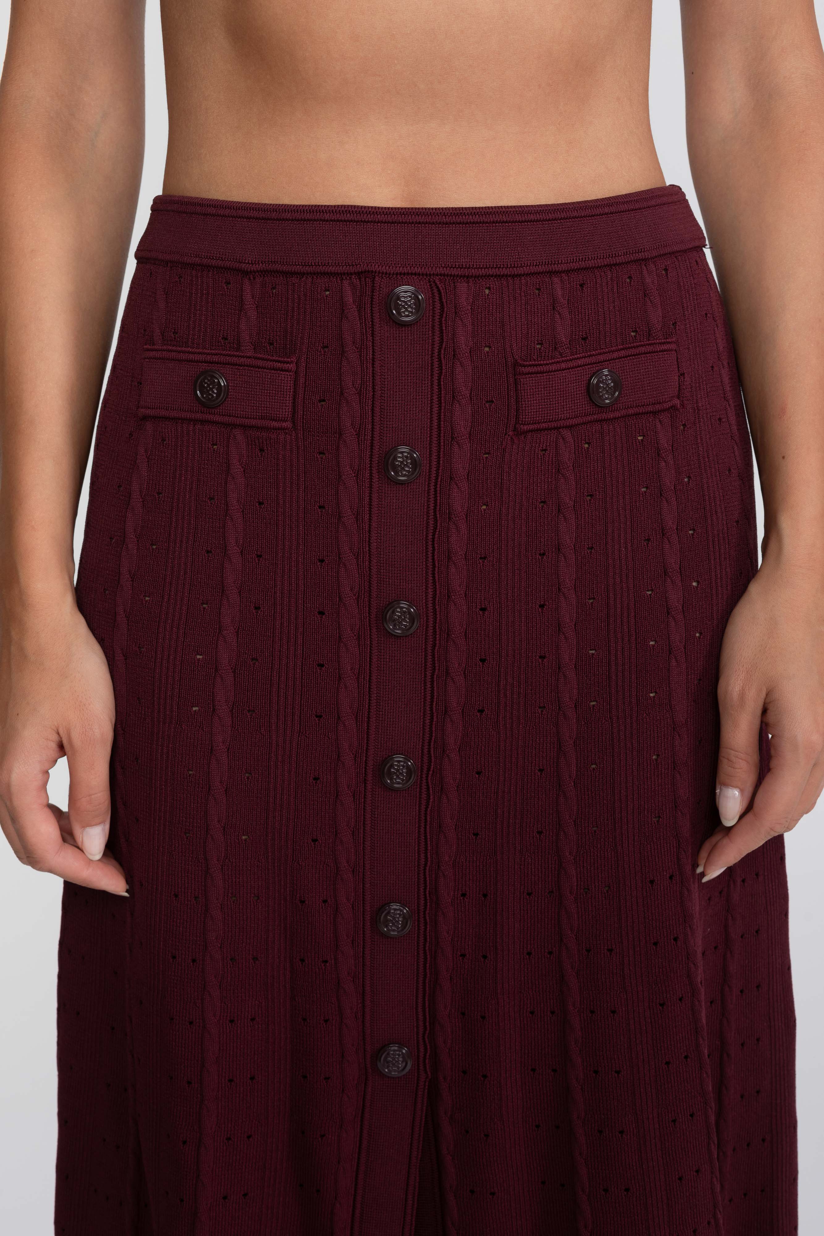 Ensemble coordonné en maille côtelée avec cardigan boutonné sur le devant et jupe maxi assortie - Burgundy 
