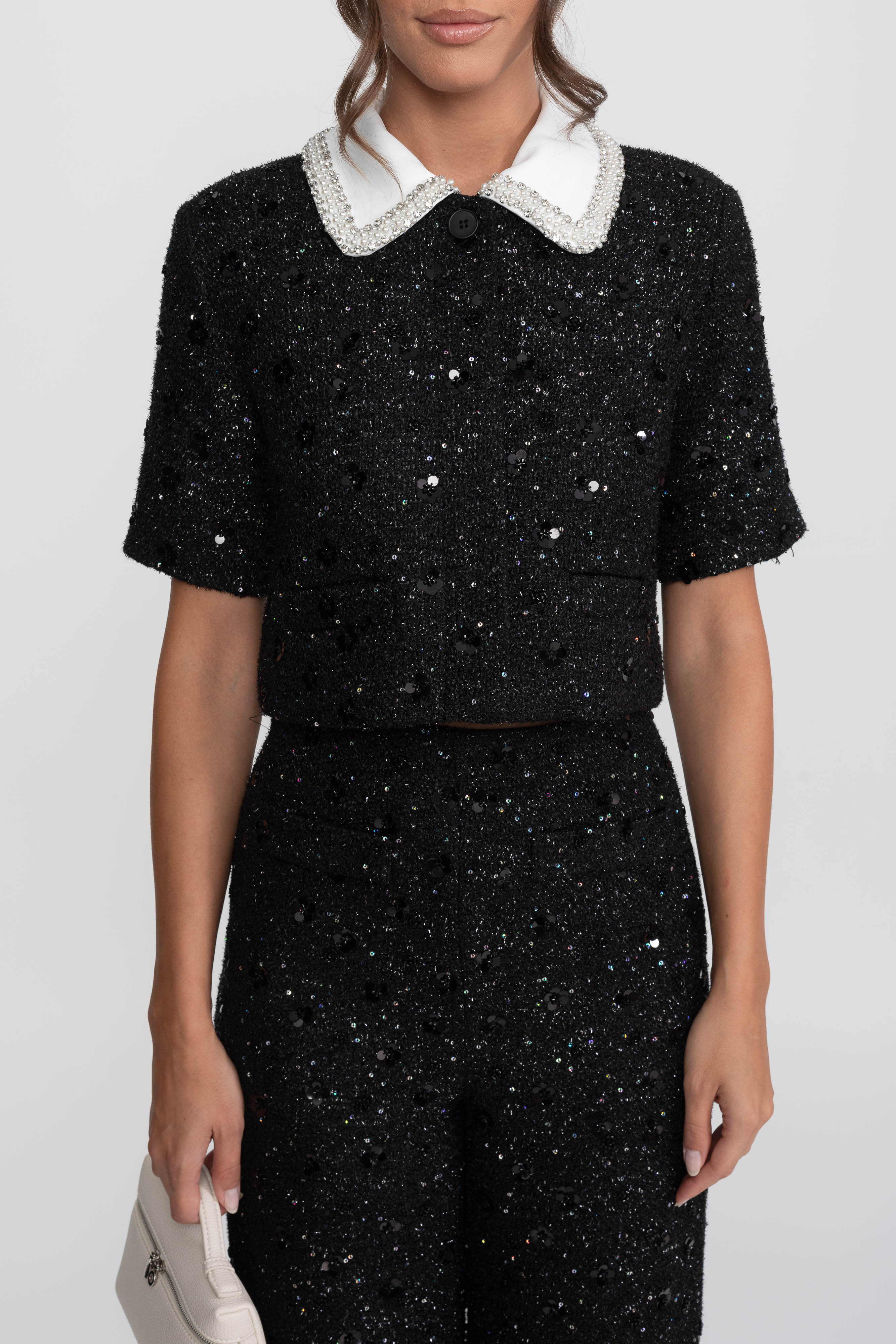 Veste courte en tweed à manches courtes avec col contrasté et détail de sequins - Noir 