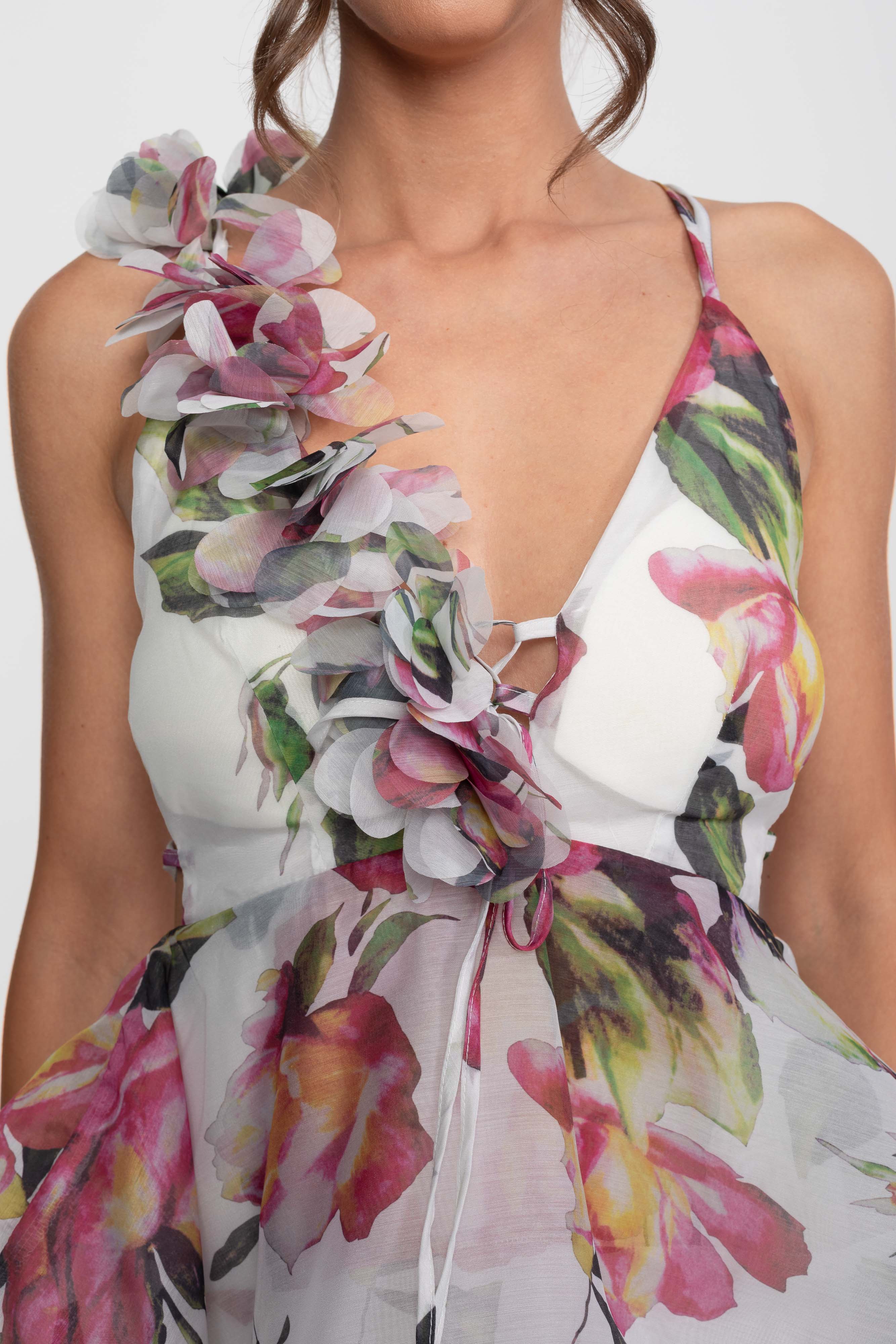Robe mini à imprimé floral à étages avec bretelle à volant - Blanc 