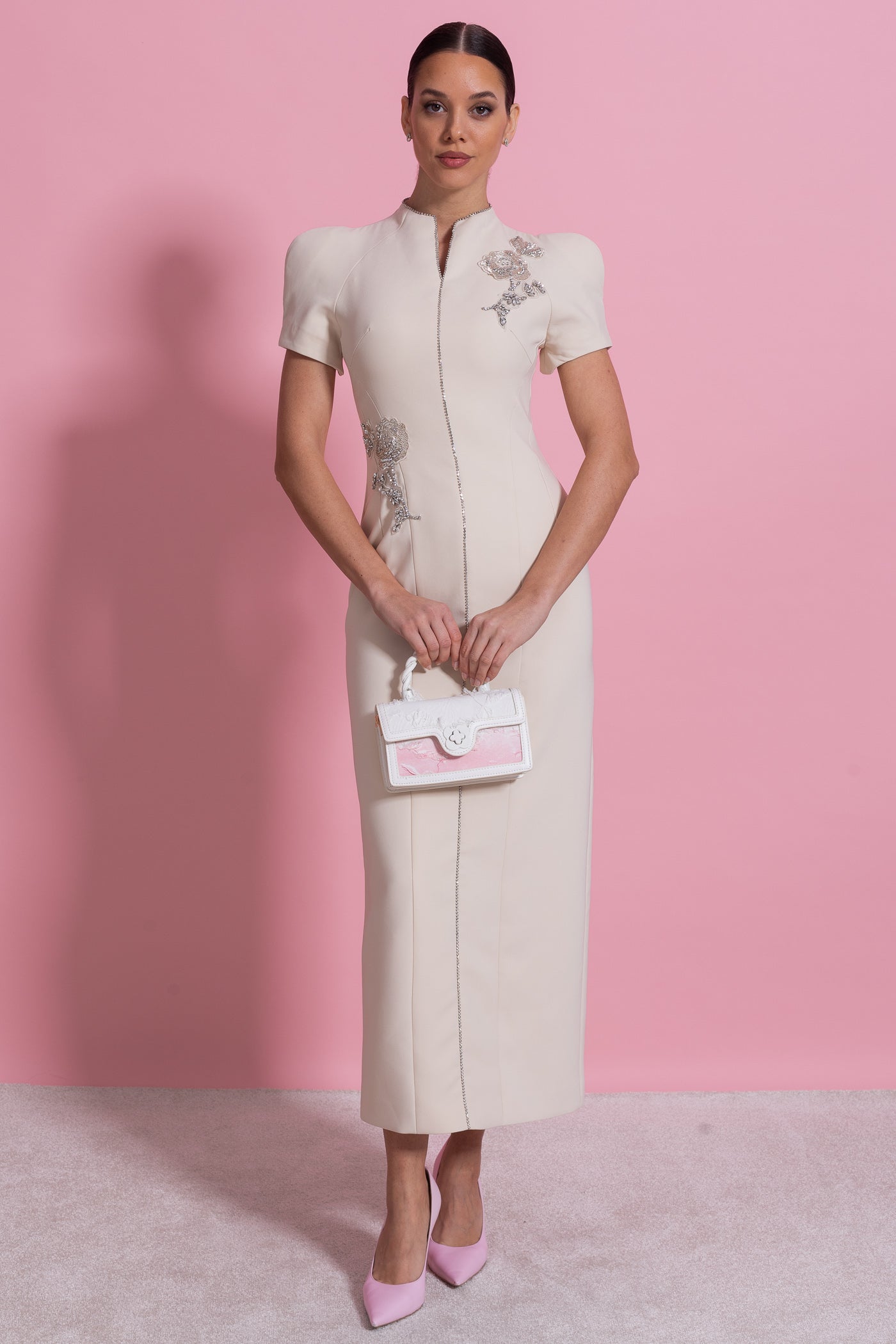 Short Sleeve Midi Dress With High Split Neckline And Sparkling Embellishments - Ivoire