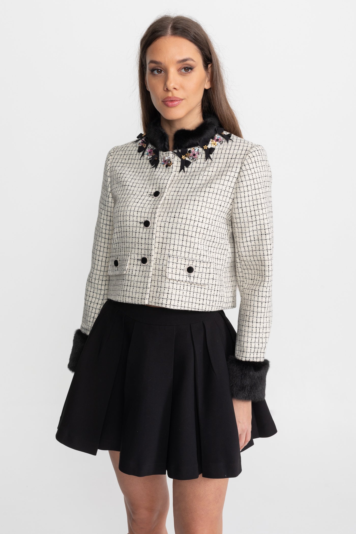 Textured Tweed Jacket with Embellished Fox Fur Collar – Ivoire & Black