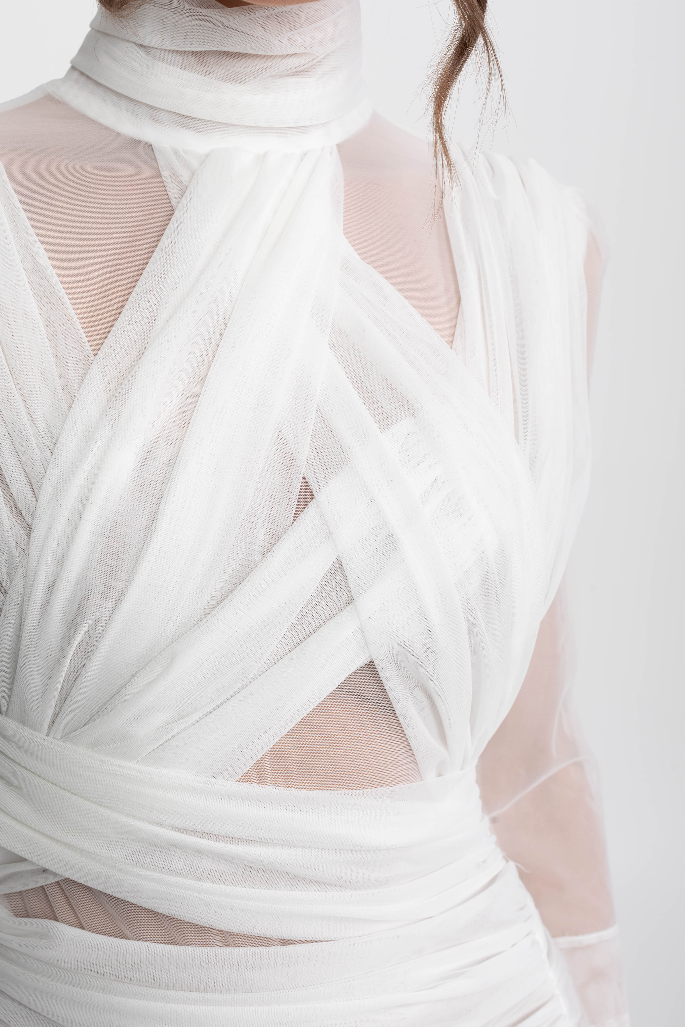 Robe mini en mesh à volants croisée avec manches longues - Blanc 