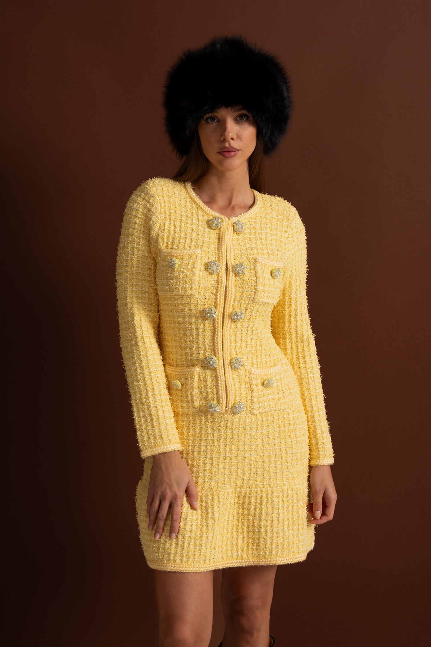 Robe tricotée à manches longues, longueur genou – Jaune 