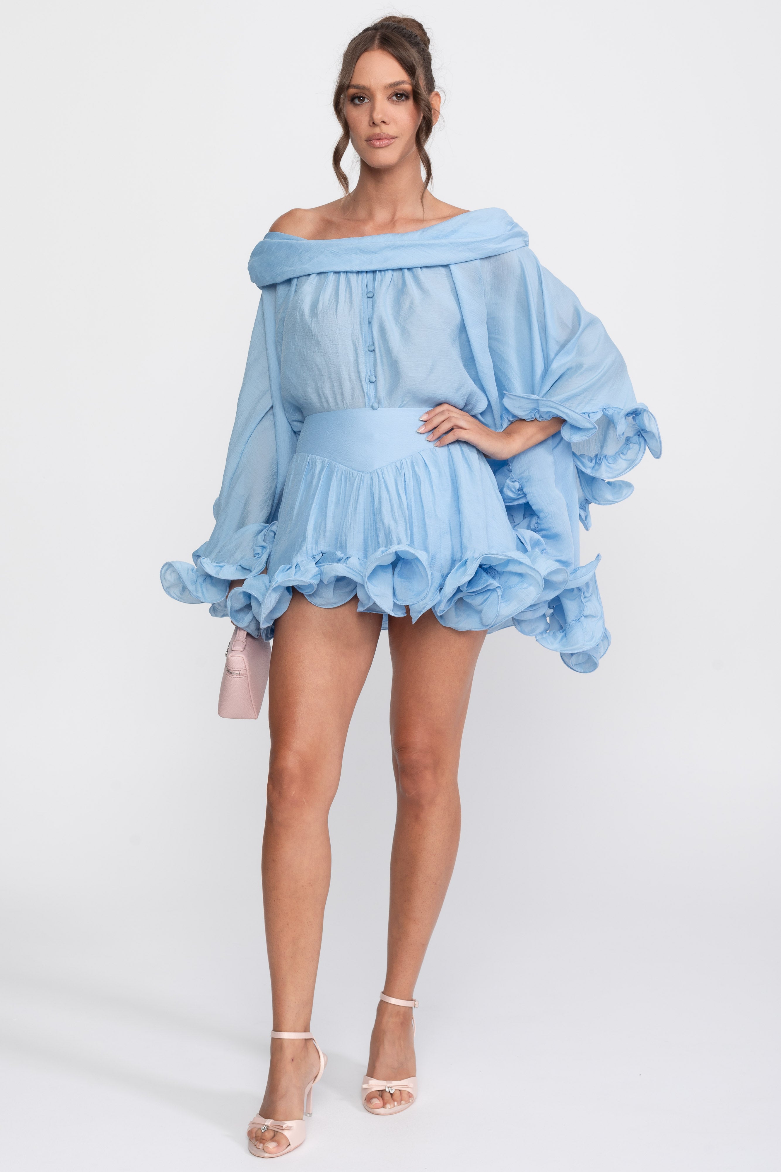 Mini-robe à épaules dénudées avec ourlet à volants et manches longues - Light Blue 
