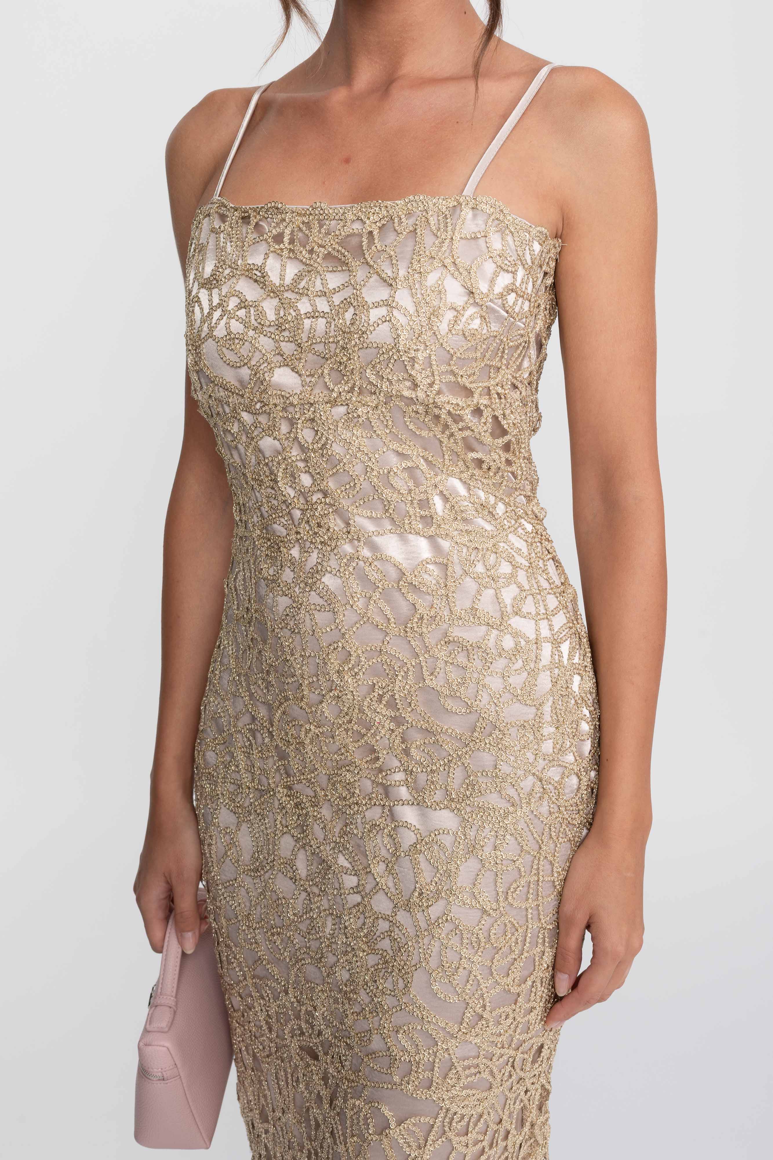Robe fourreau en dentelle métallisée avec encolure carrée - Or 