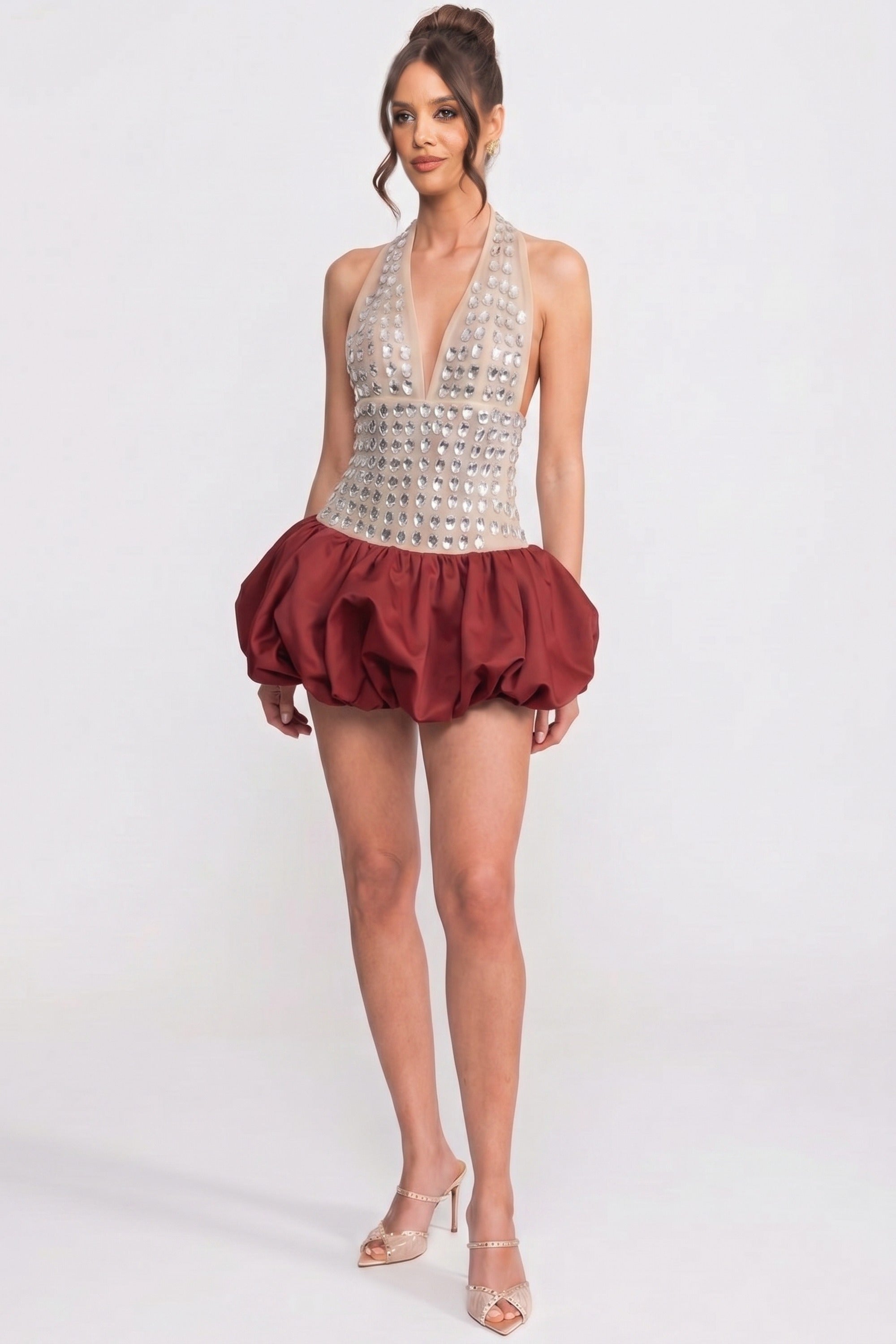 Robe courte à licou ornée de cristaux avec jupe boule - Rouge 