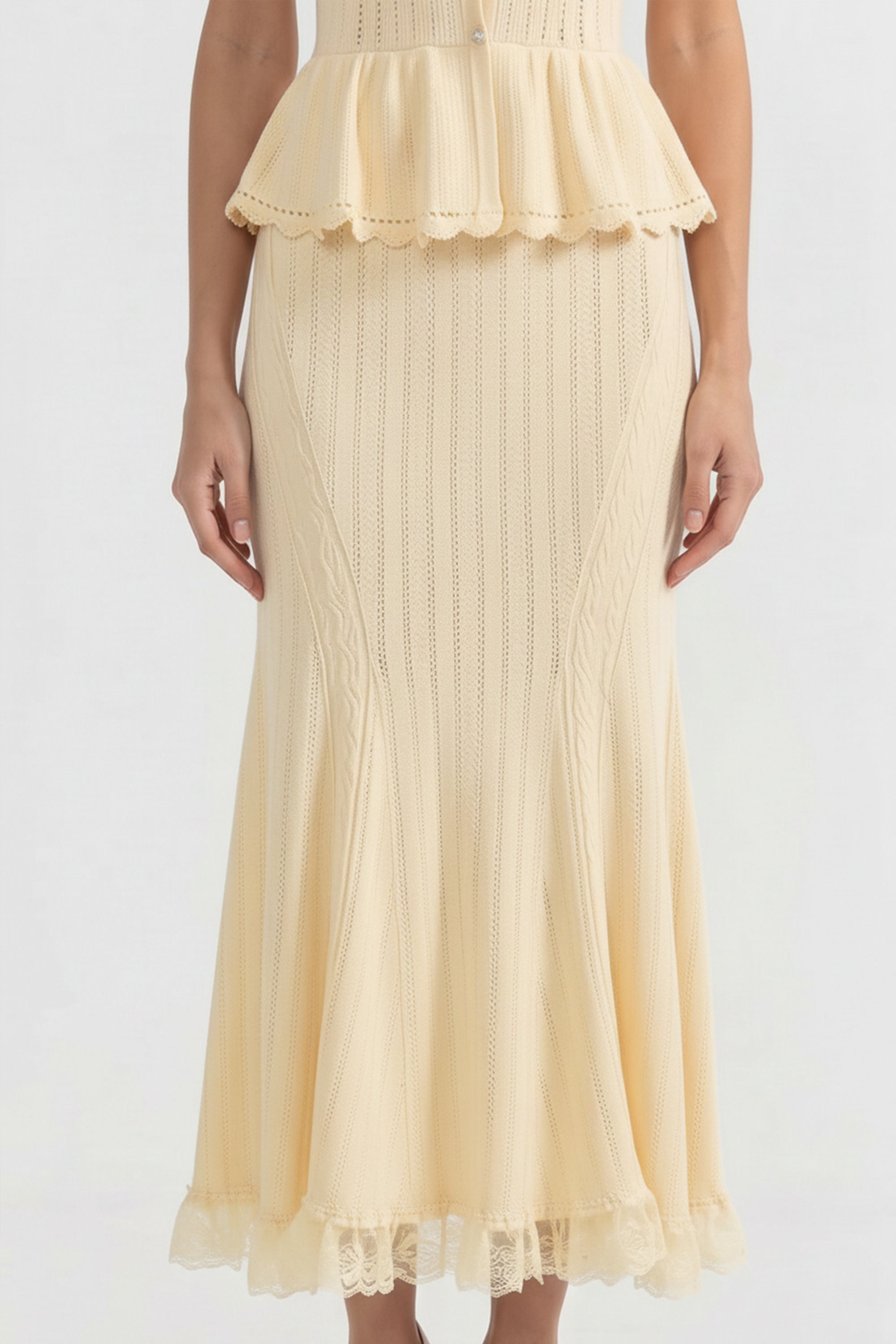 Robe maxi péplum en maille avec col Peter Pan et ourlet en dentelle - Jaune 