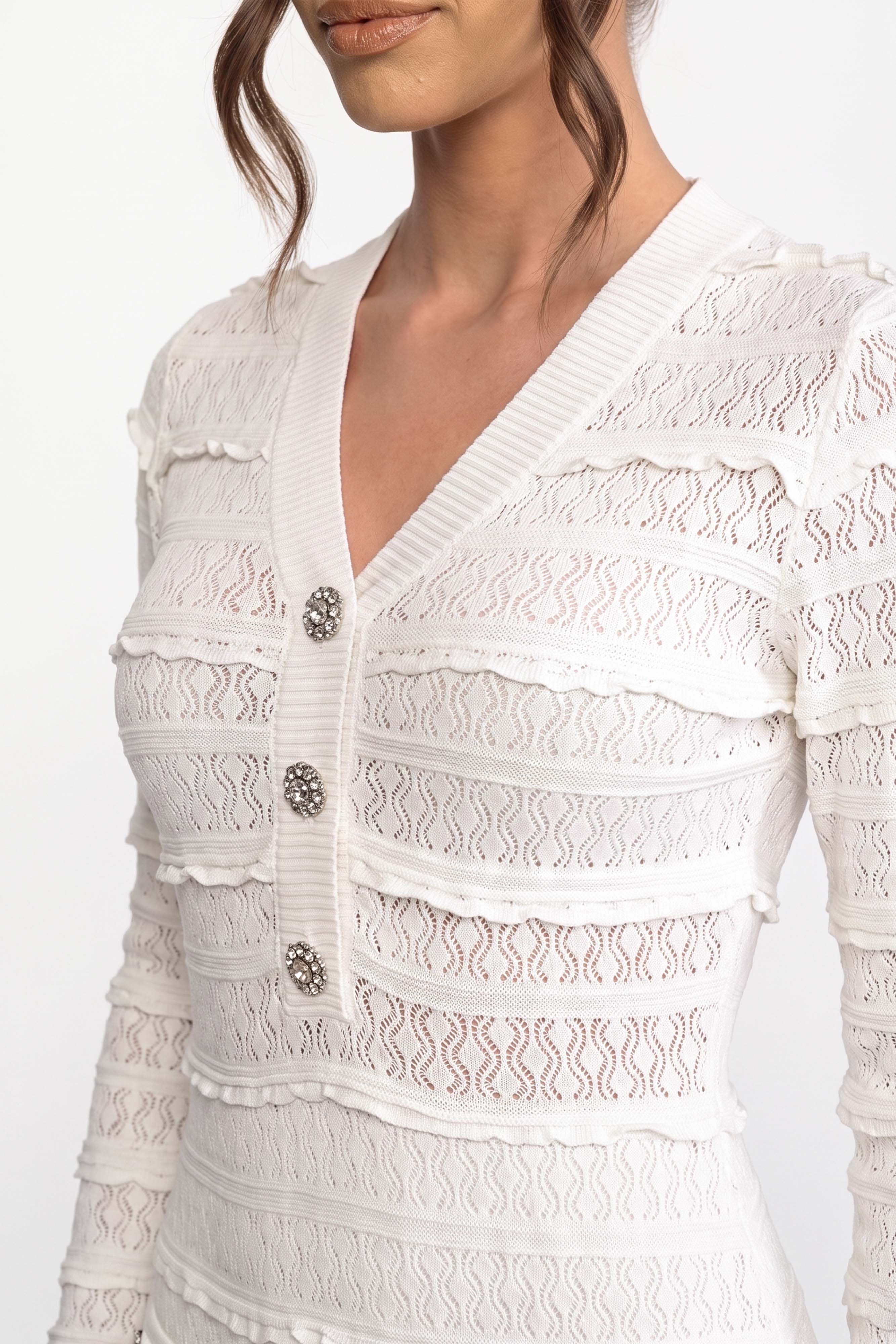 Robe en maille évasée cintrée avec boutons sur le devant et boutons en cristal - Blanc 