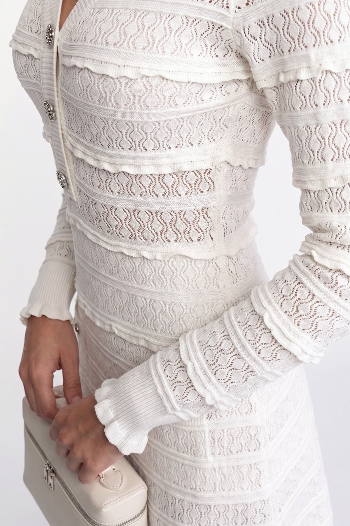 Robe en maille évasée cintrée avec boutons sur le devant et boutons en cristal - Blanc 
